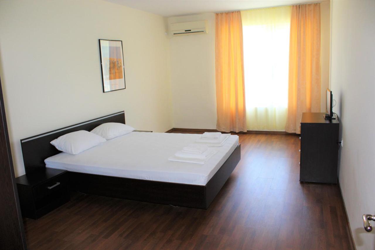 Solei Apartments Primorsko Exterior photo