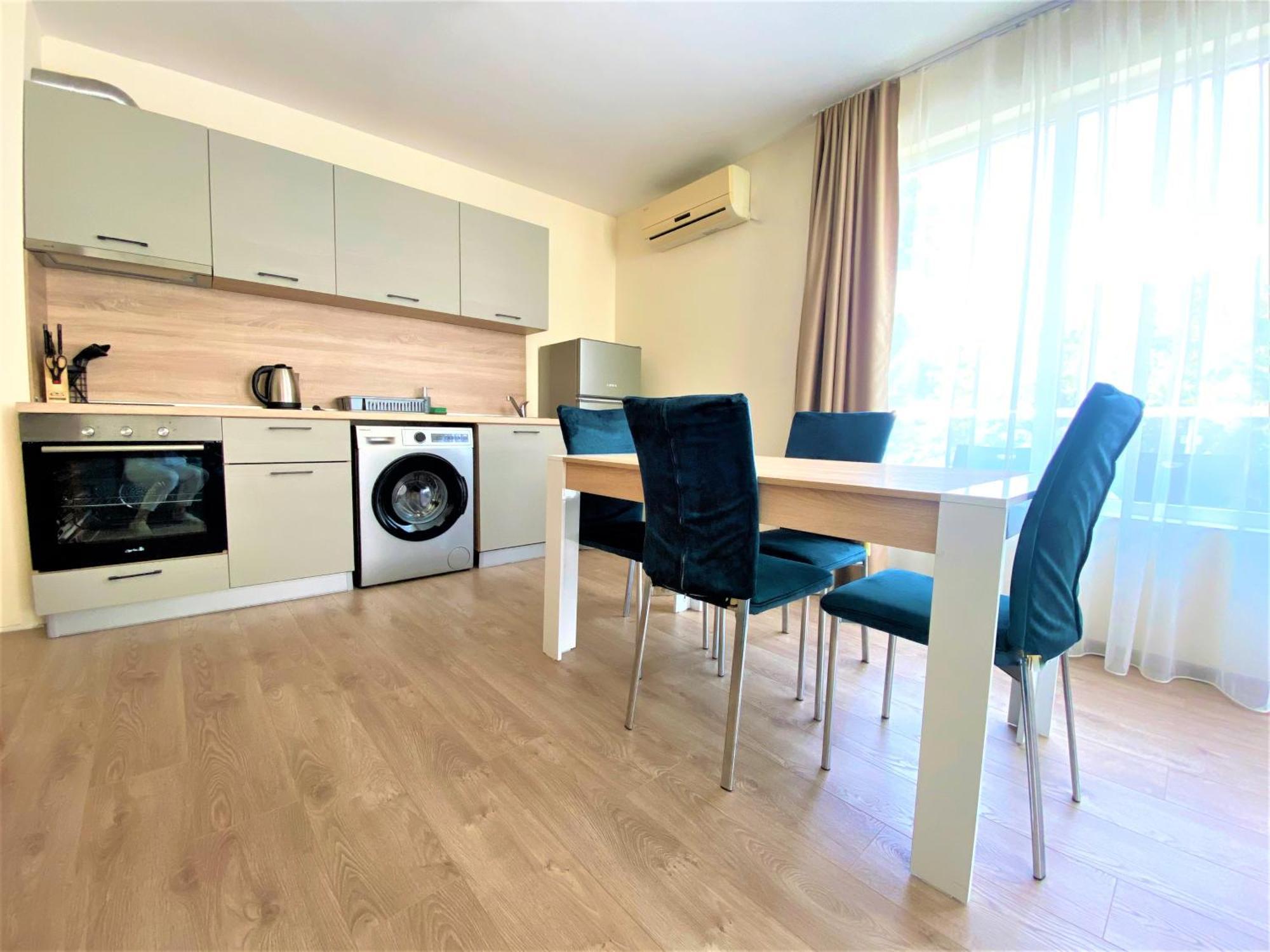 Solei Apartments Primorsko Exterior photo